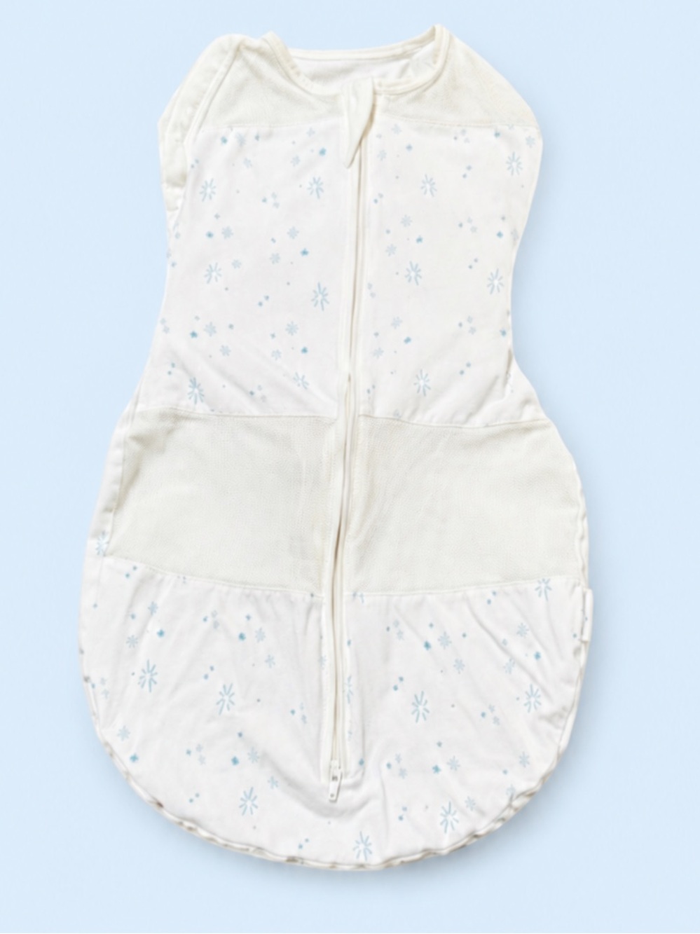 Happiest Baby SNOO white blue twinkle snowflake medium sleep sack size 2-4M